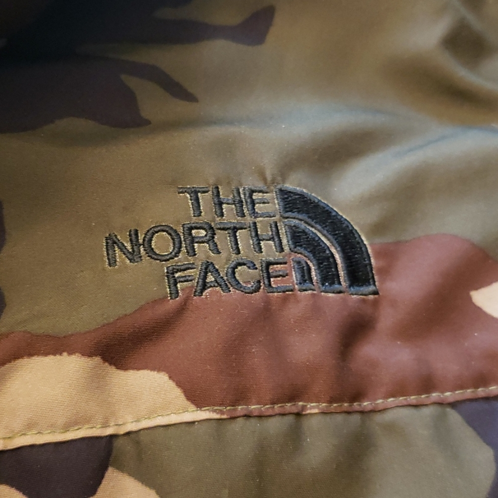 North Face jacket - Picture 2 of 6
